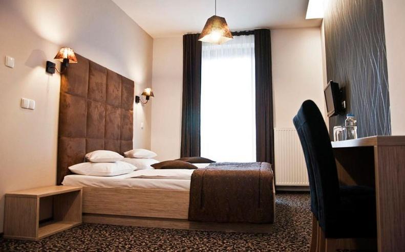 Hotel Vis A Vis Oleśnica Oda fotoğraf
