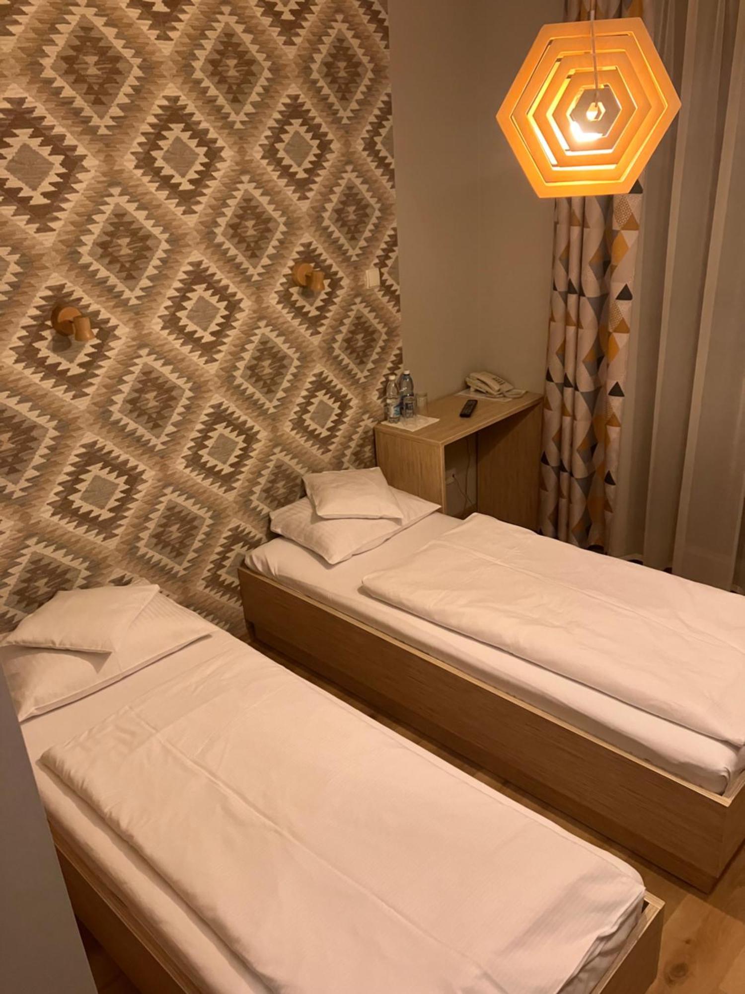 Hotel Vis A Vis Oleśnica Dış mekan fotoğraf