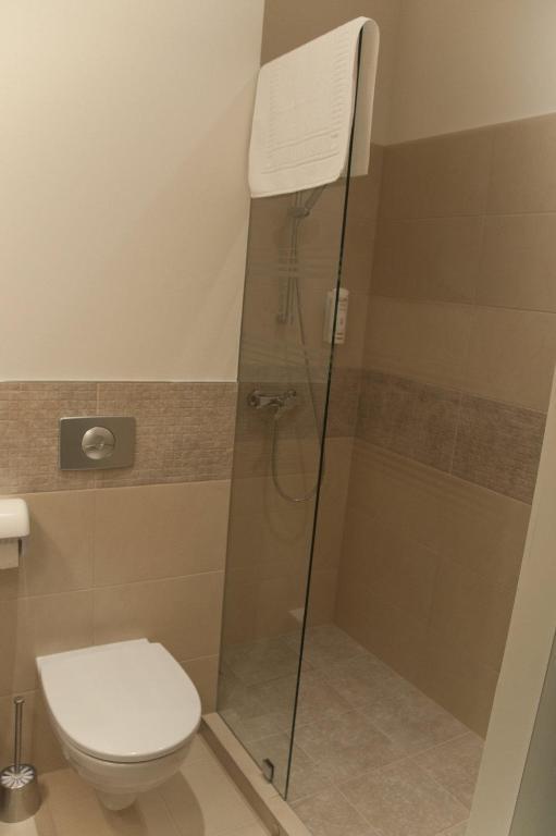 Hotel Vis A Vis Oleśnica Dış mekan fotoğraf